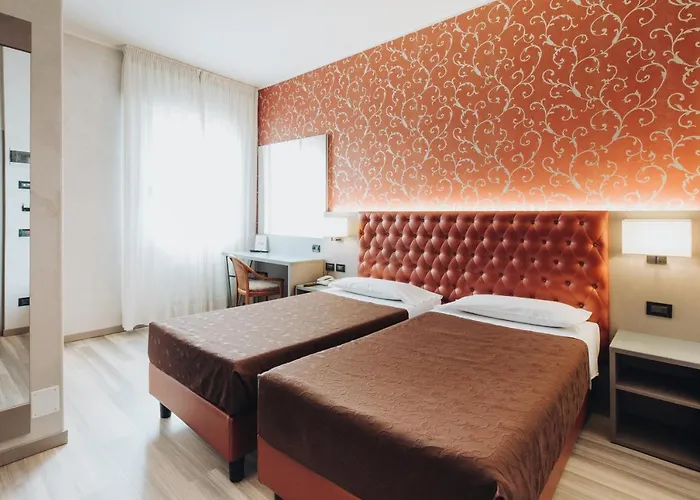 ホテル Alan アンツォーラ・デッレミーリア