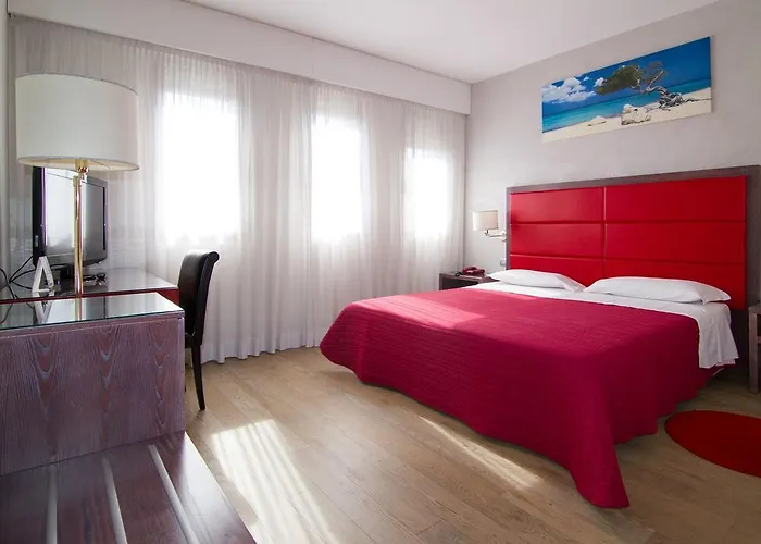 Alan アンツォーラ・デッレミーリア