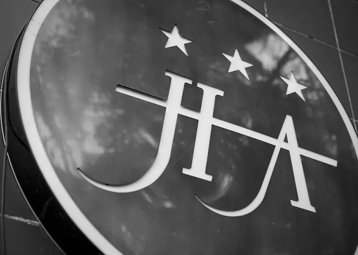 ホテル Alan アンツォーラ・デッレミーリア